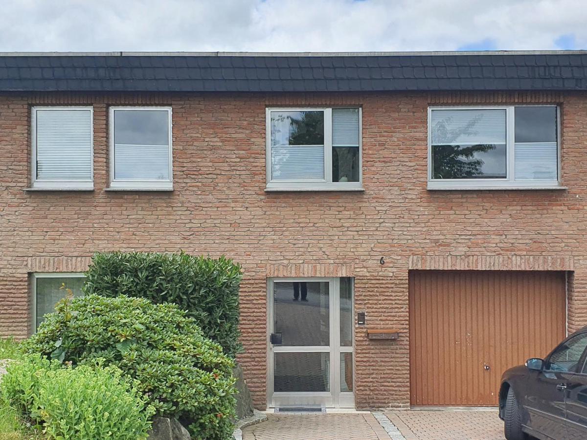 Ferienwohnungen Am Finkenweg Bestwig Bagian luar foto